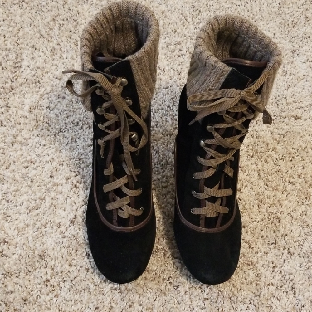 Gianni Bini Black Suede Booties